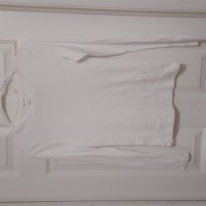 Long sleeved white ribbed tshirt